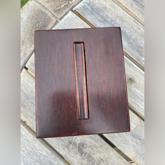 Antique mahogany wood cigarette box / Vintage desktop cigarette dispenser - Picture 5 of 8